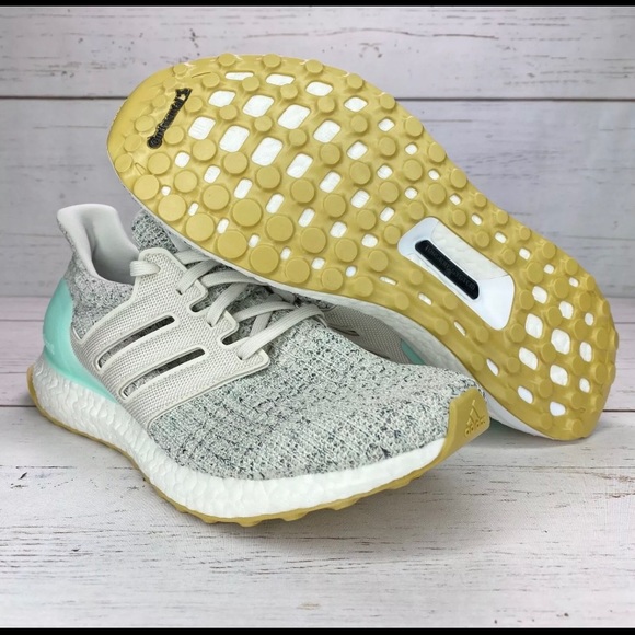 adidas Shoes - NWT Adidas Ultra Boost Womens “Carbon Clear Mint”